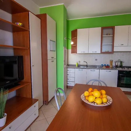 Tigani Apartment